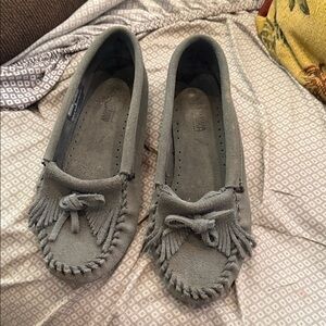 Minnetonka Gray Suede Tassel Moccasin Loafers - Women size 7
